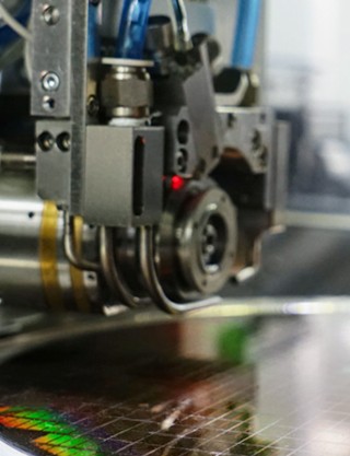 1690878759657197.jpg 自動劃片機(jī).jpg