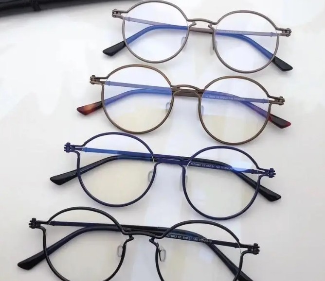 揭秘一塊鏡片身價暴漲9倍之謎 揭秘一塊鏡片身價暴漲9倍之謎