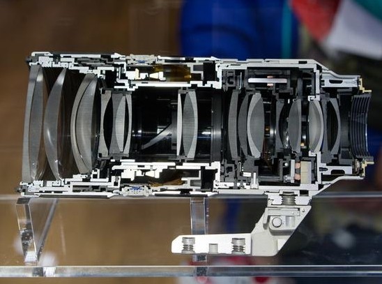 什么是光學(xué)膠合？它對(duì)鏡頭的合成有哪些影響？